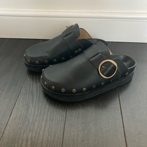 ISABEL MARANT - stud buckle clog - Picture 2 of 7